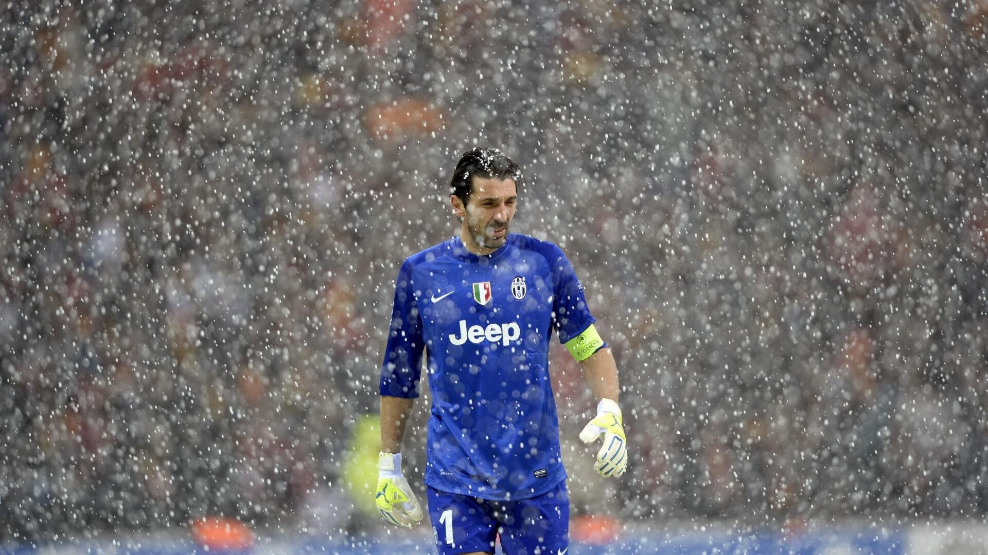 亚洲杯战况：拜仁慕尼黑防线稳固，切尔西进攻受阻，王曼昱成最佳-ayx爱游戏app